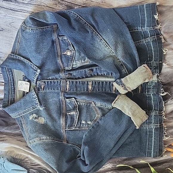 Jean jacket - Picture 3 of 4